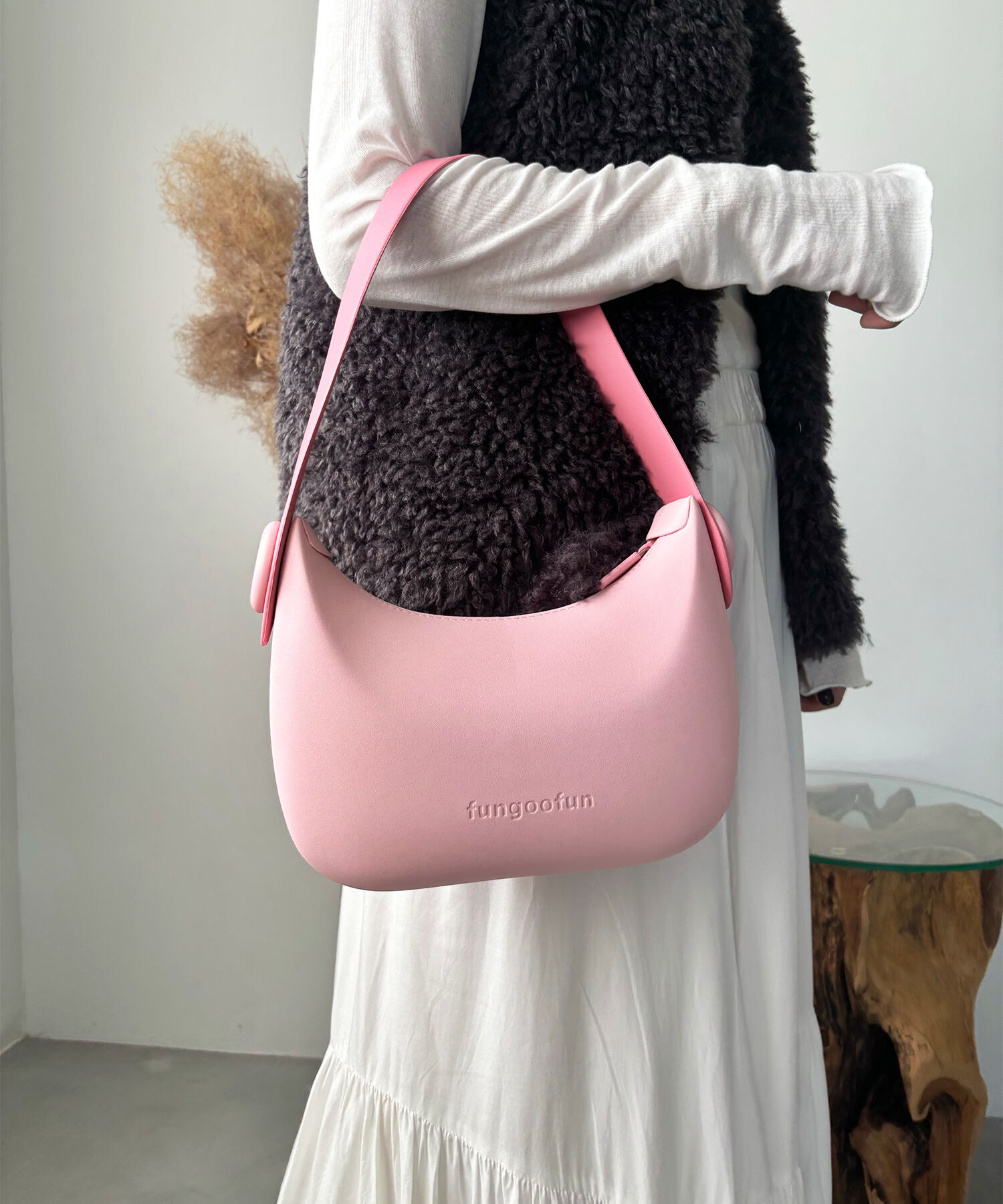 fungoofun「【WEB限定】EVA2way半月型ショルダーバッグ/G-0012 人気 トレンド　売れてる」|ショルダー・メッセンジャー|