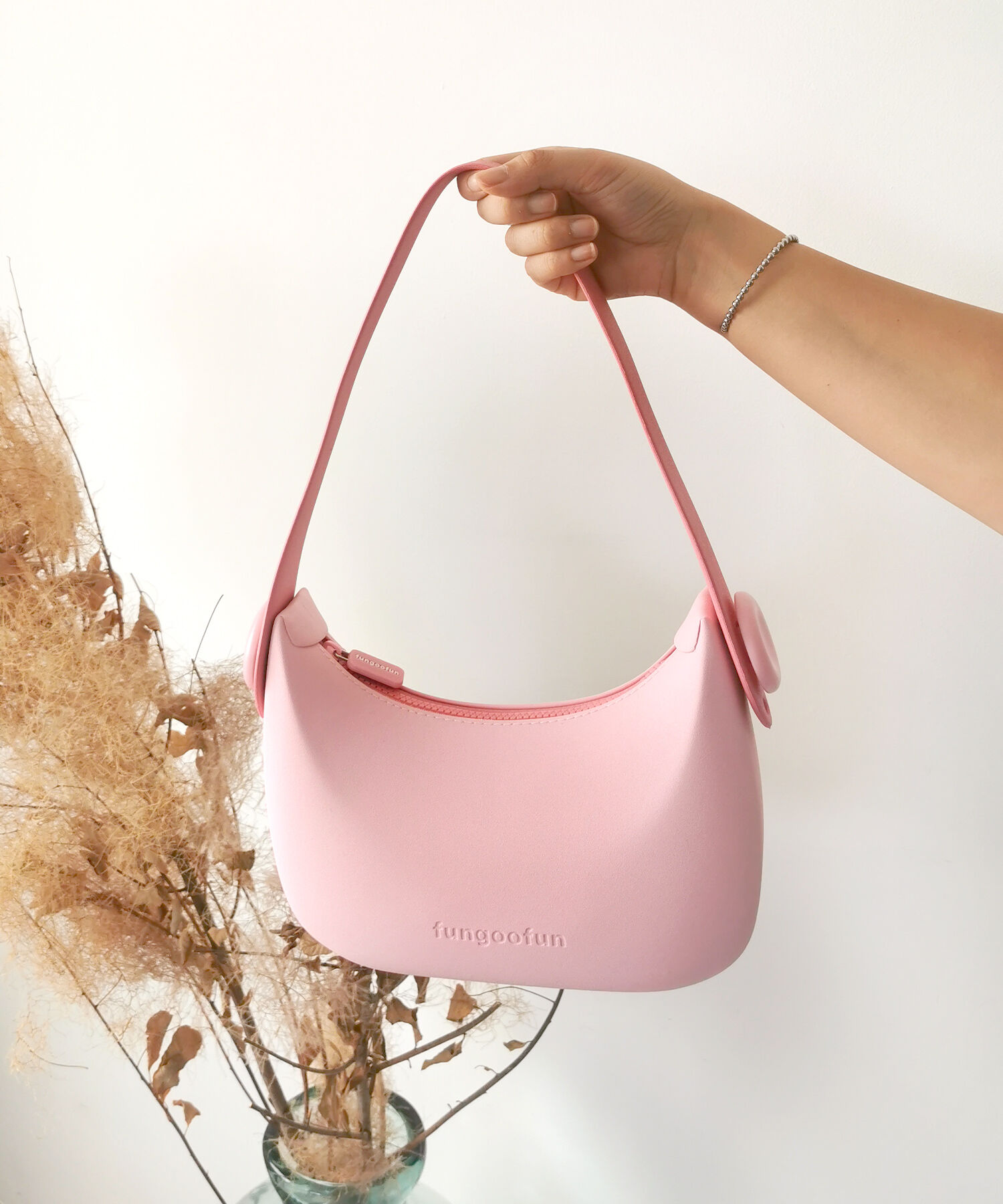 fungoofun「【WEB限定】EVA2way半月型ショルダーバッグ/G-0012 人気 トレンド　売れてる」|ショルダー・メッセンジャー|