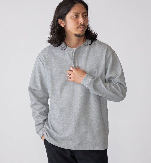 SHIPS「【WEB限定】SHIPS:〈抗菌・防臭〉ワンポイントロゴ バーズアイ ヘンリーネック 長袖 Tシャツ」|Tシャツ・カットソー|