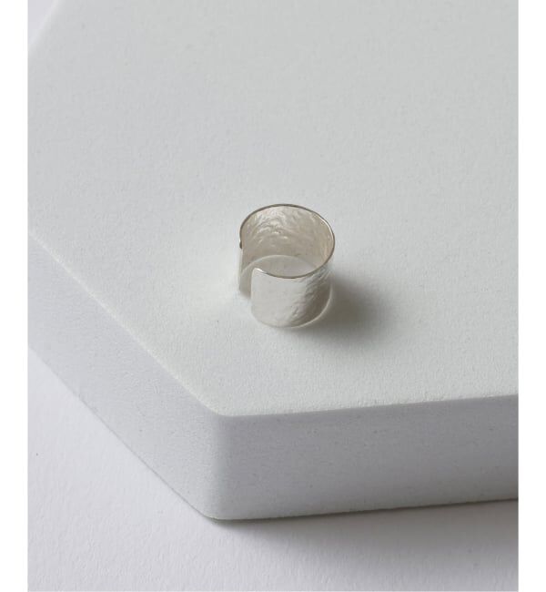 Spick and Span「【SAMH by LILAS】テクスチャーワイドイヤーカフ SV（片耳）」|イヤーカフ|