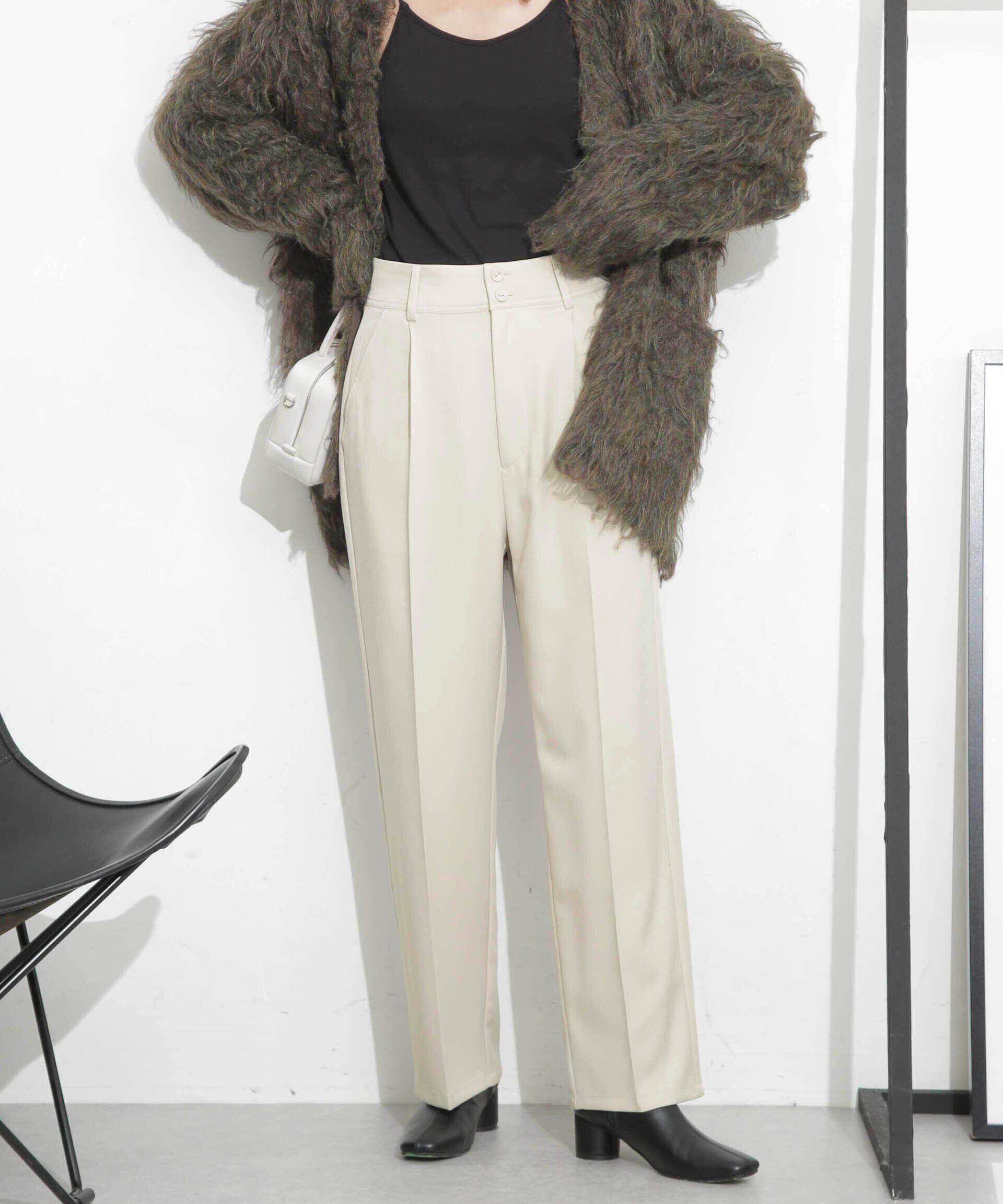 nano･universe「タックテーパードパンツ」|チノ|