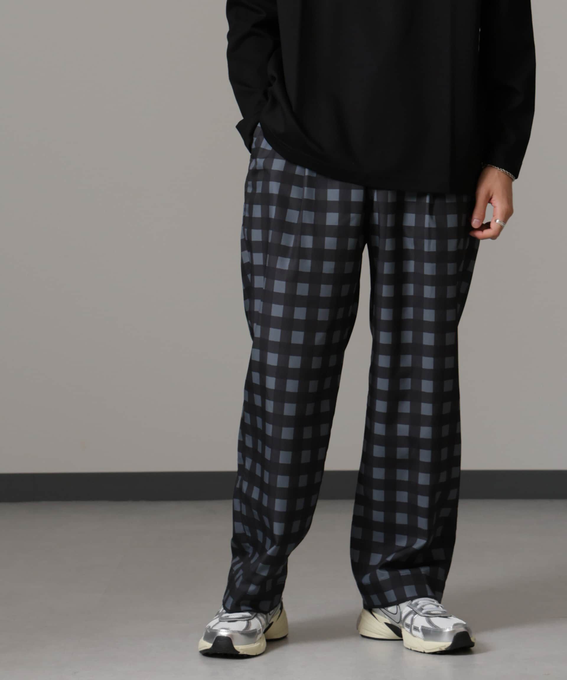 nano･universe「オリジナルパターンイージーパンツ」|チノ|