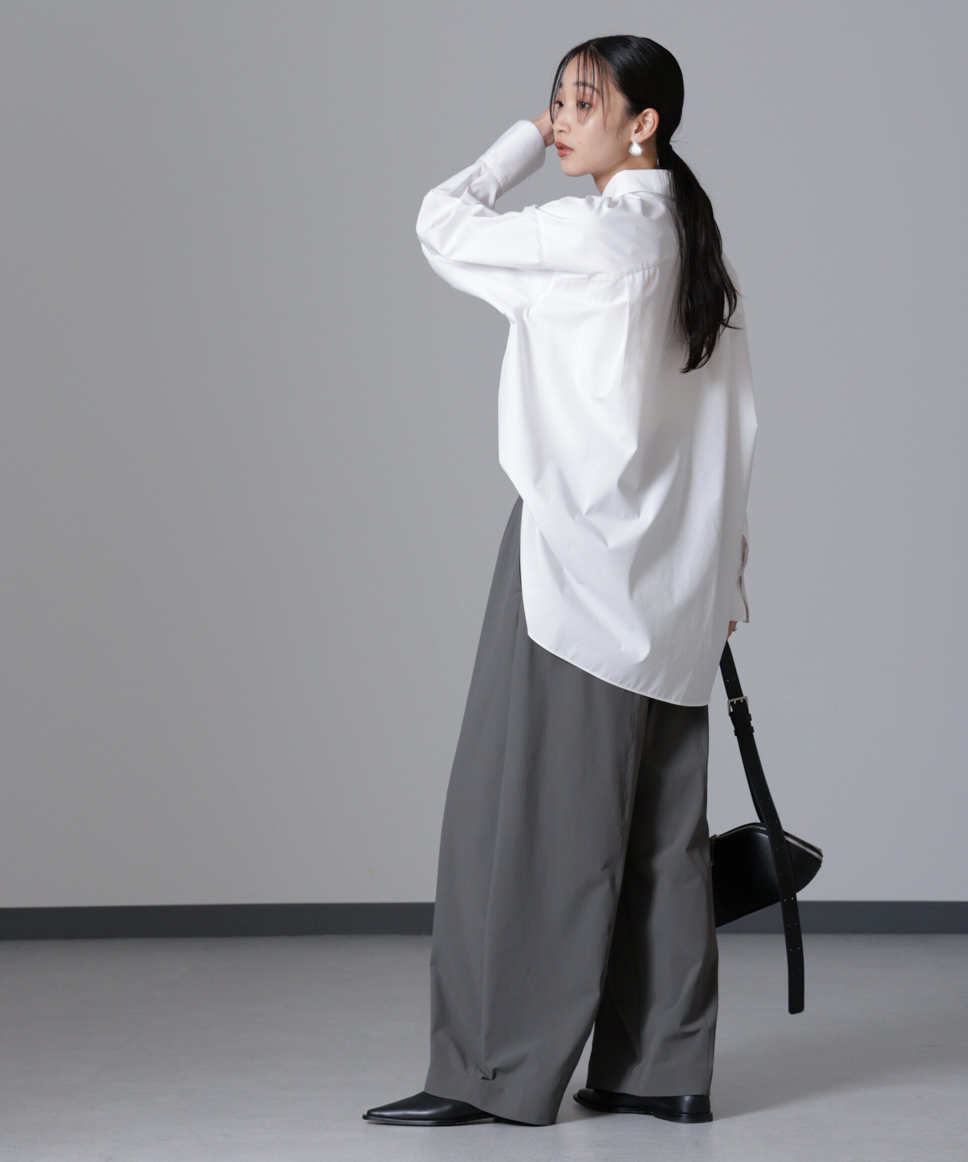 nano･universe「バッククロスオーバーシャツ」|シャツ・ブラウス|