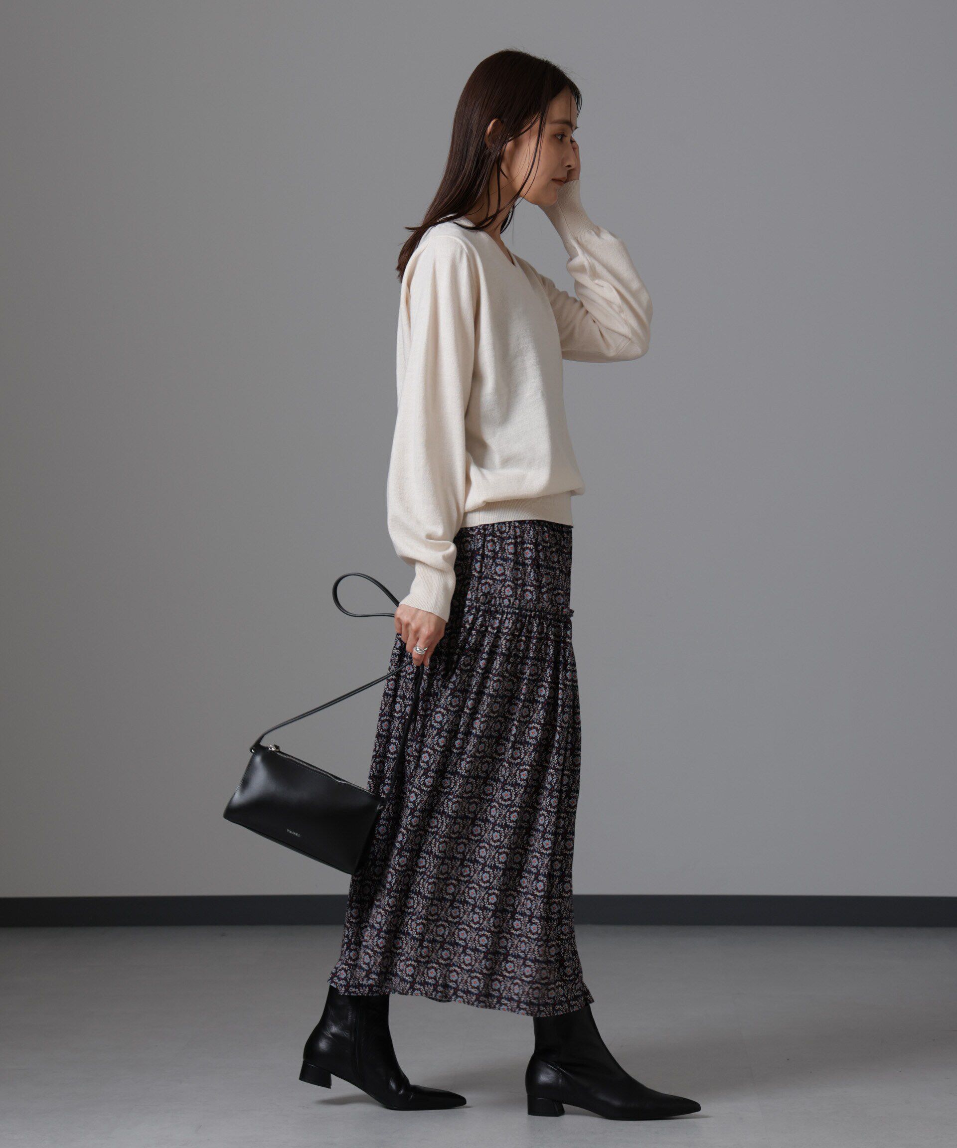 nano･universe「静電気防止 Vネックプルオーバーニット」|ニット・セーター|