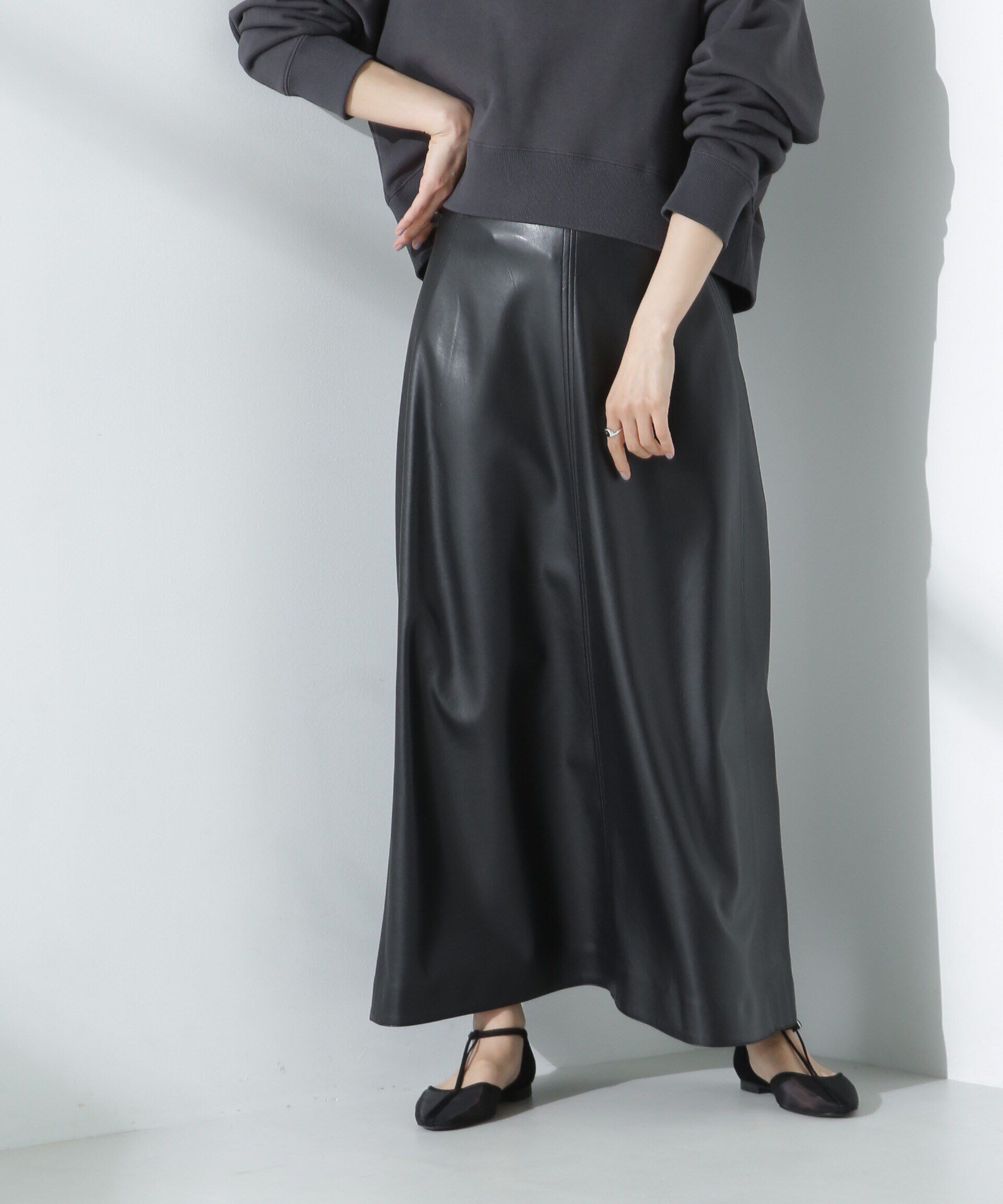 nano･universe「フェイクレザーマキシスカート」|スカート|