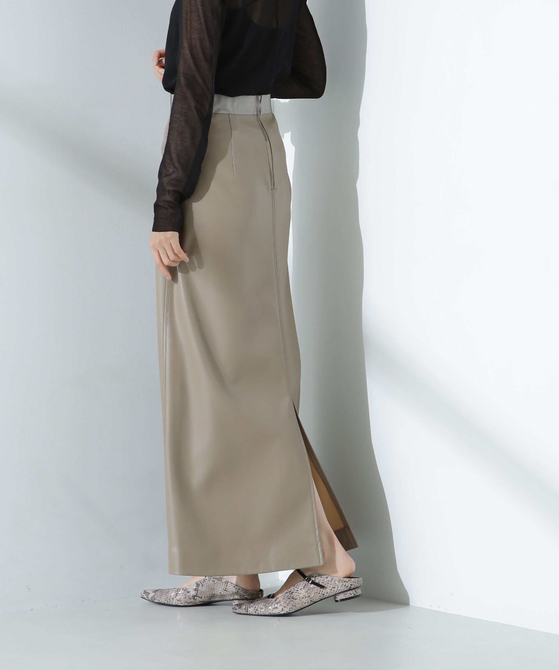 nano･universe「フェイクレザーマキシスカート」|スカート|