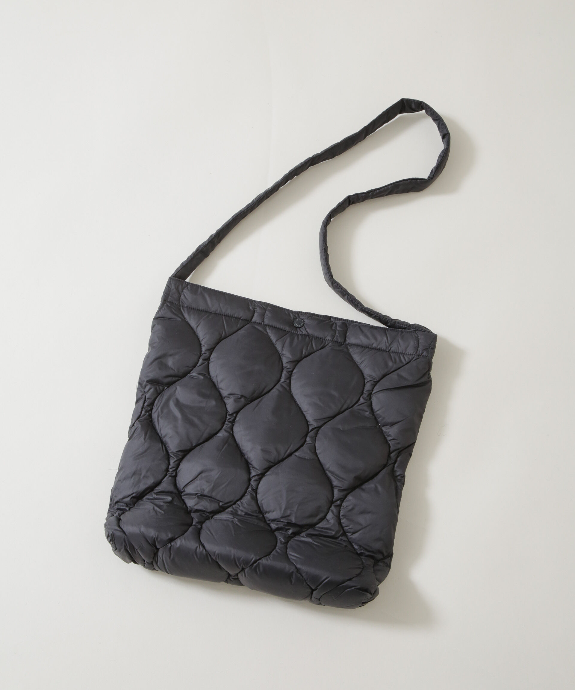 nano･universe「TAION/MILITARY CROSS BODY DOWN BAG-M」|ショルダー・メッセンジャー|