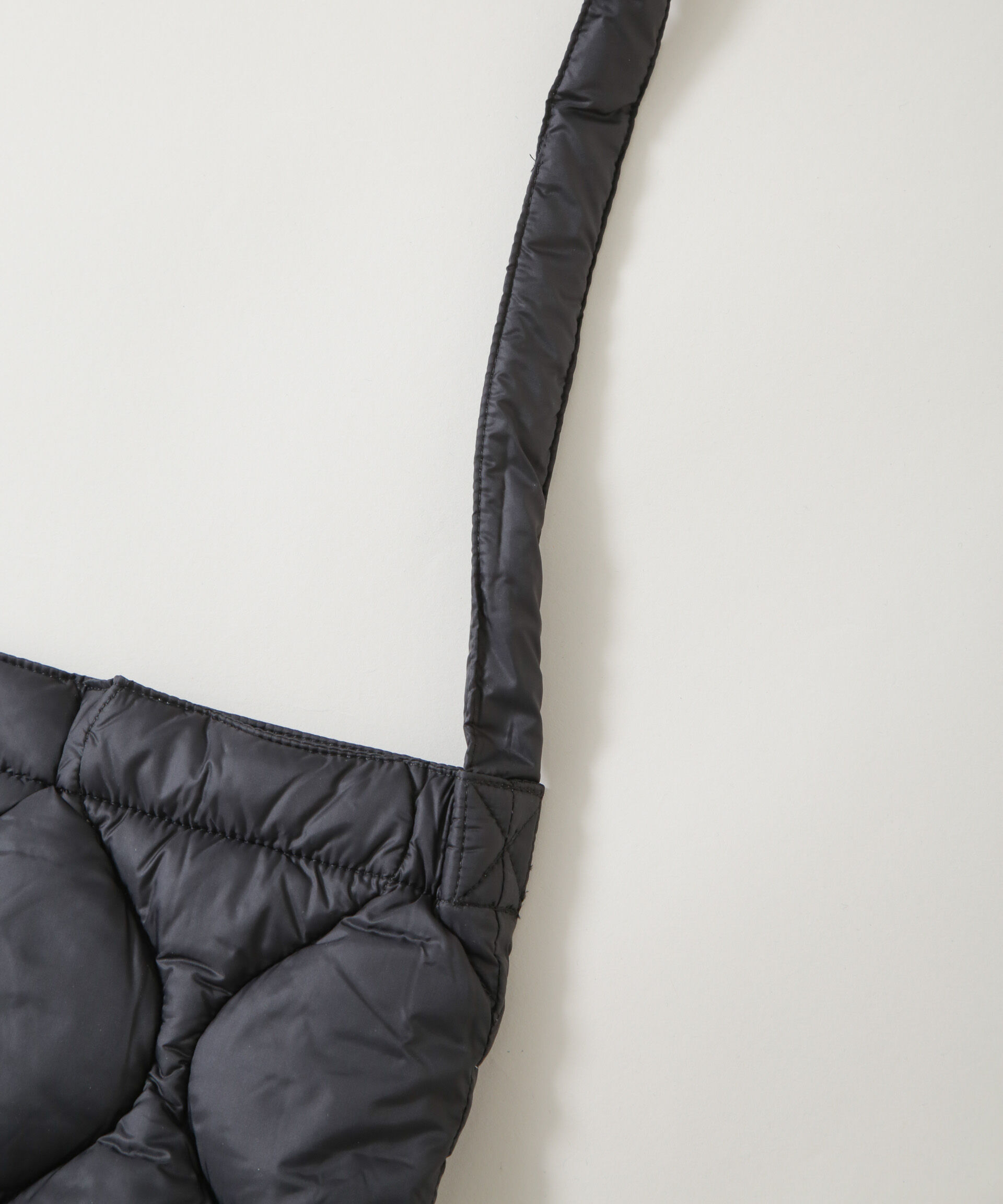 nano･universe「TAION/MILITARY CROSS BODY DOWN BAG-M」|ショルダー・メッセンジャー|