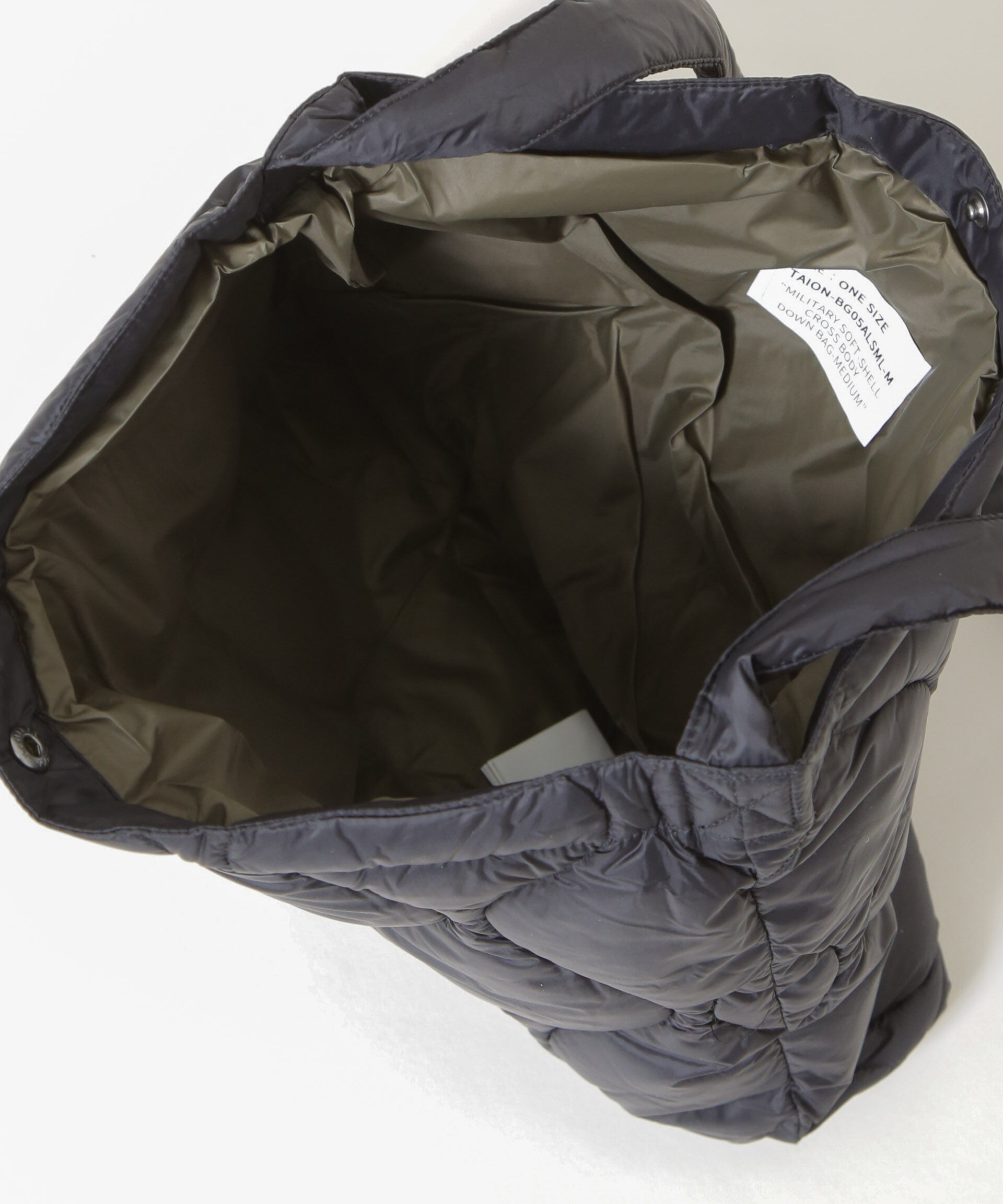 nano･universe「TAION/MILITARY CROSS BODY DOWN BAG-M」|ショルダー・メッセンジャー|