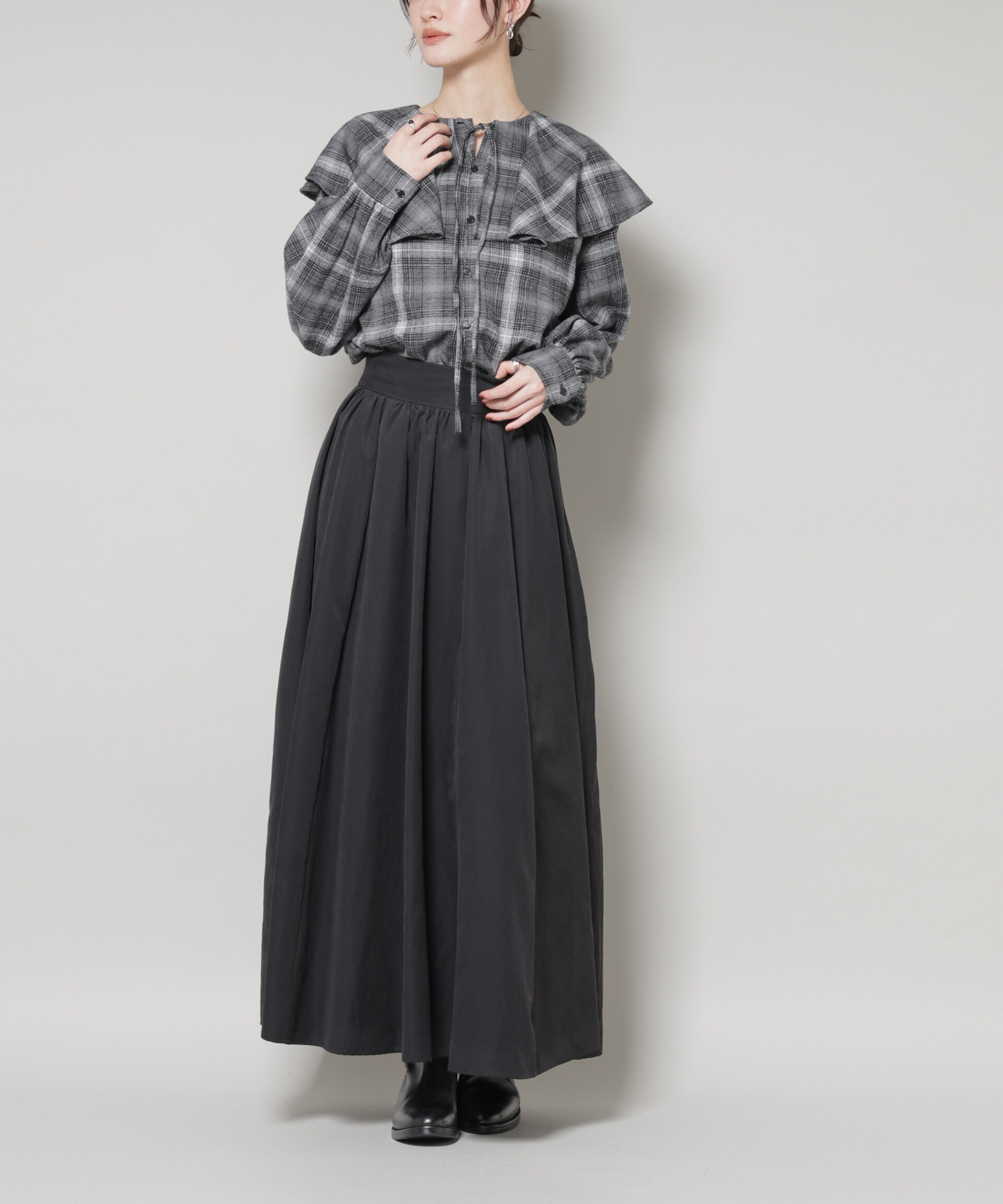 nano･universe「起毛ピーチギャザーボリュームスカート」|スカート|ブラック