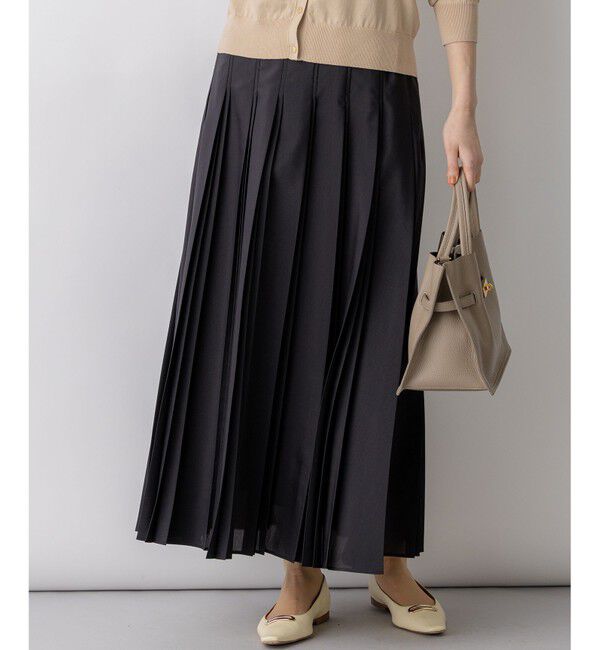23区「グロッシープリーツ ロングスカート」|スカート|ブラック