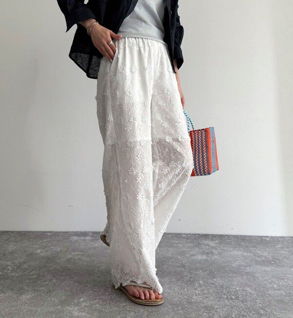 fredy emue「3D刺繍スカラップイージーパンツ」|チノ|