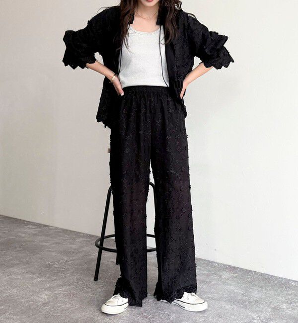 fredy emue「3D刺繍スカラップイージーパンツ」|チノ|