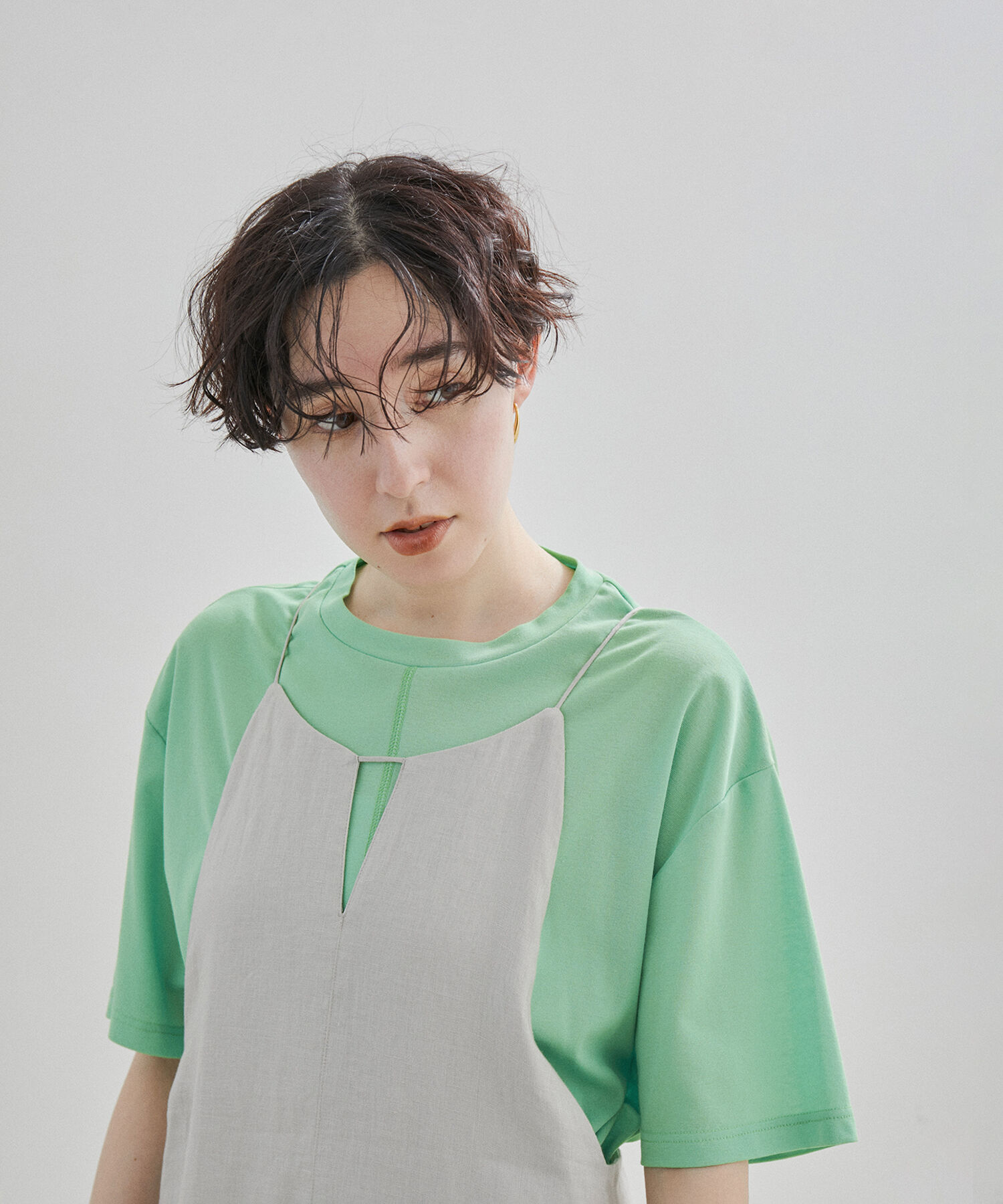 SALON adam et rope'「【WEB限定】【接触冷感・吸水速乾】バックスリットシアーTシャツ」|Tシャツ・カットソー|ライトグリーン(33)