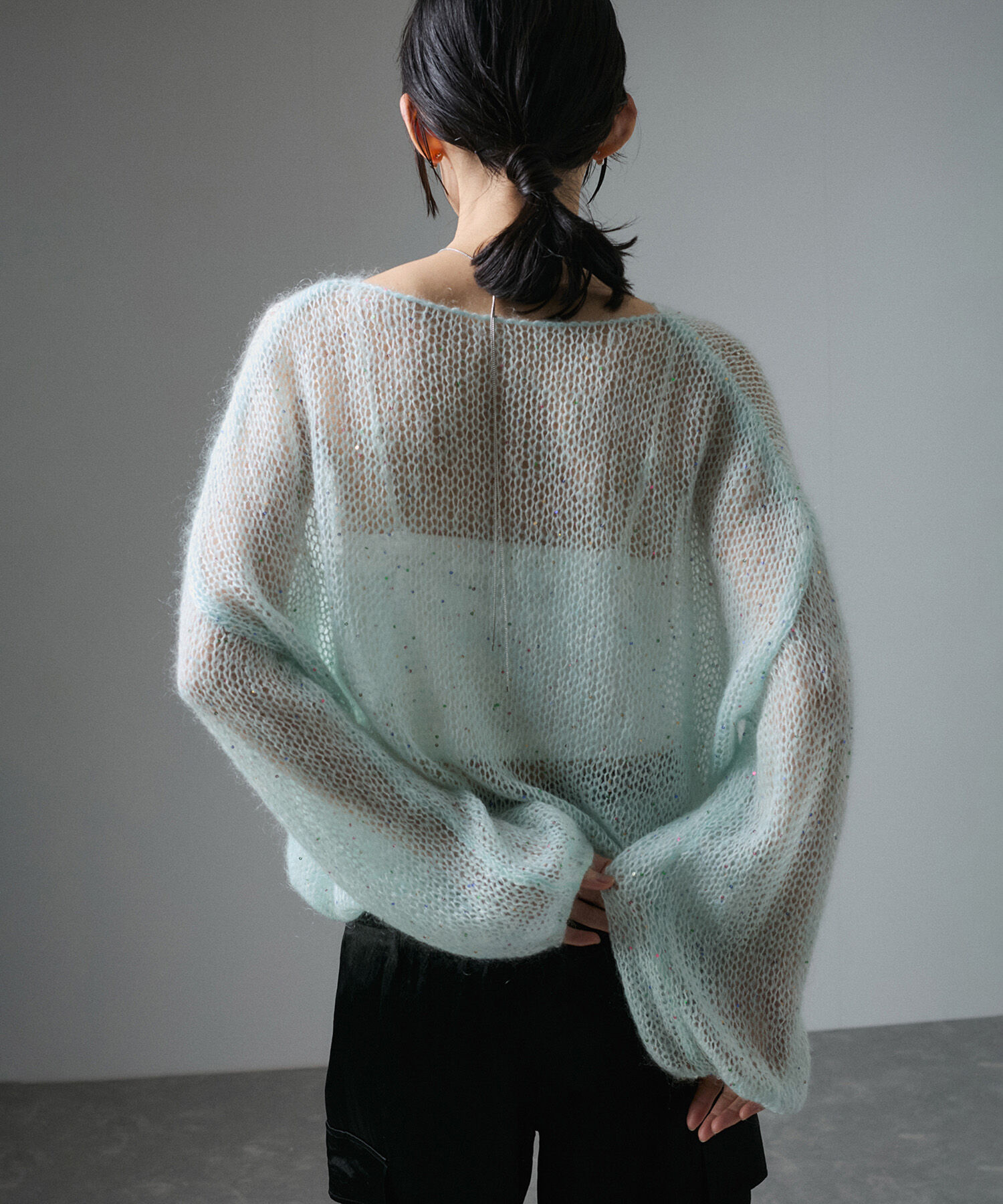 SALON adam et rope'「シアーモヘアスパンコールプルオーバー」|ニット・セーター|サックス(48)