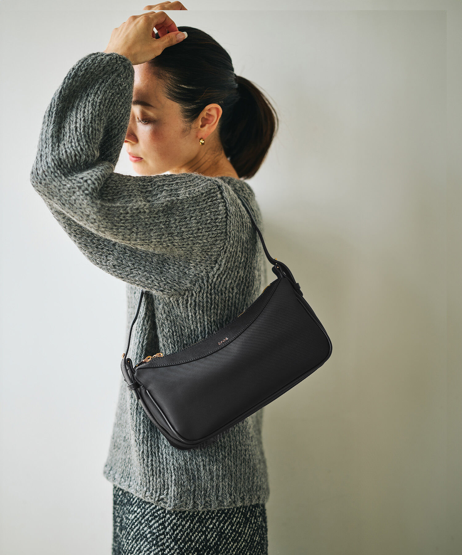 E'POR「【E'POR】C BAG Mini」|ハンドバッグ|ブラック(01)