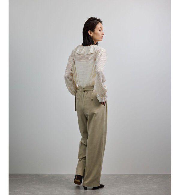 ROPE「【洗える】ラッフルVネックブラウス（ジャガード/リーフプリント）【WEB・一部店舗限定】」|シャツ・ブラウス|