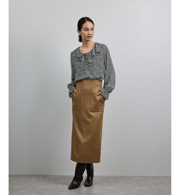 ROPE「【洗える】ラッフルVネックブラウス（ジャガード/リーフプリント）【WEB・一部店舗限定】」|シャツ・ブラウス|