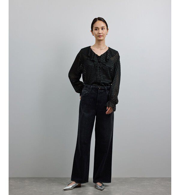 ROPE「【洗える】ラッフルVネックブラウス（ジャガード/リーフプリント）【WEB・一部店舗限定】」|シャツ・ブラウス|