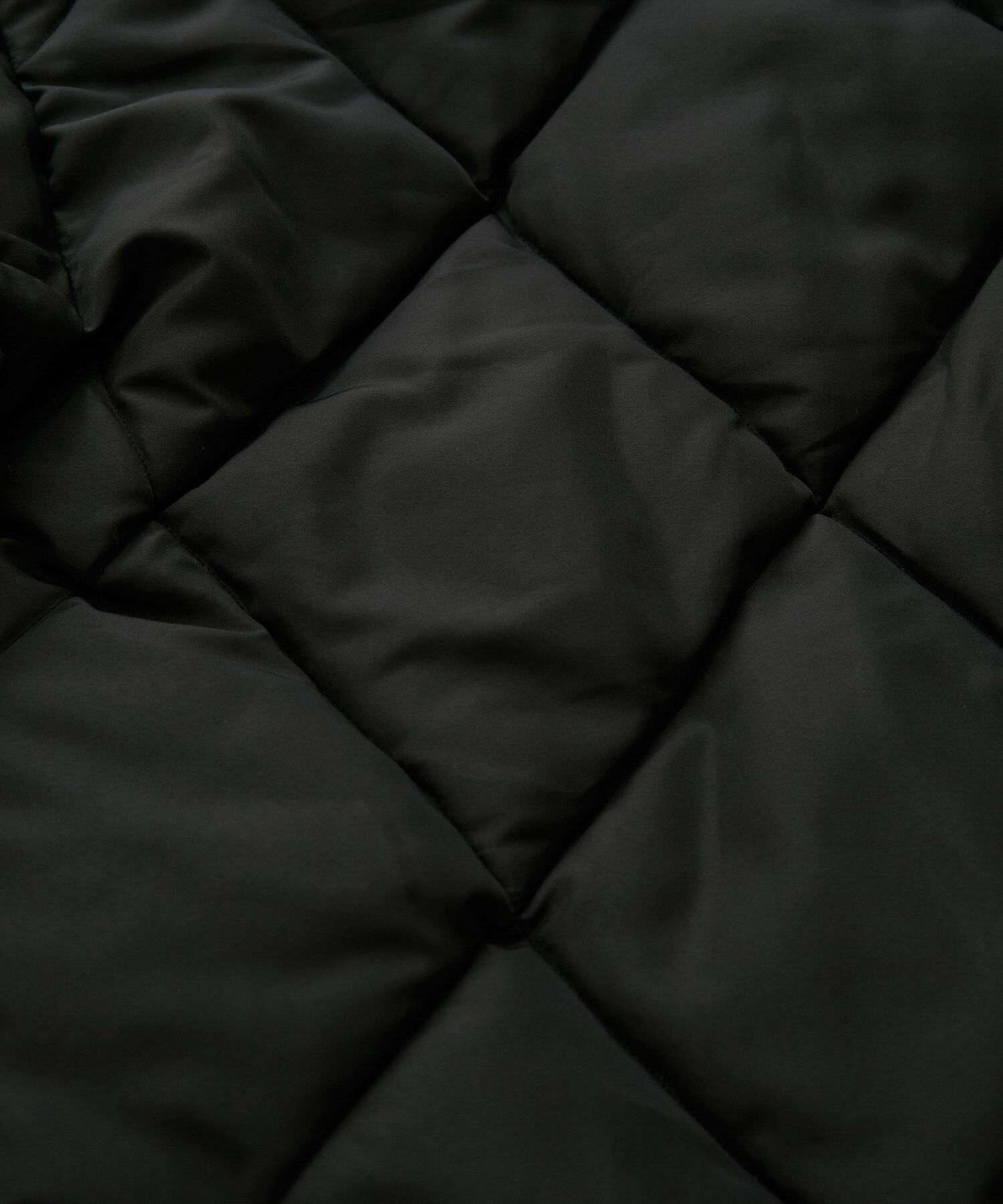 vis-a-vis「【WEB限定】ファイバーダウンダイヤキルトショートブルゾン」|ダウン|