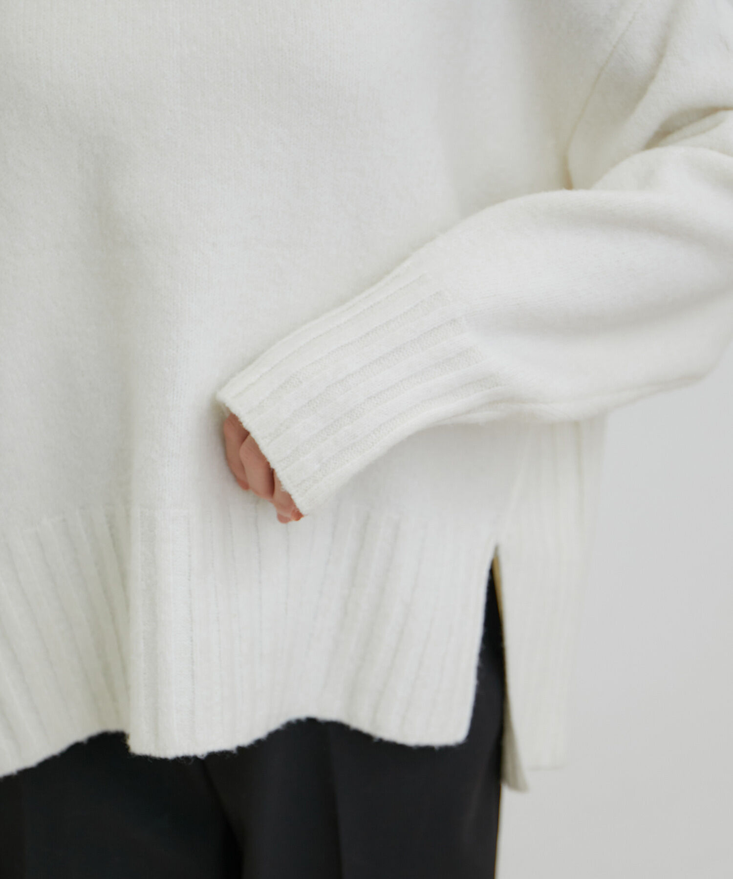 VIS「【選べる着丈】ふわもこサイドスリットニット【洗える】」|ニット・セーター|