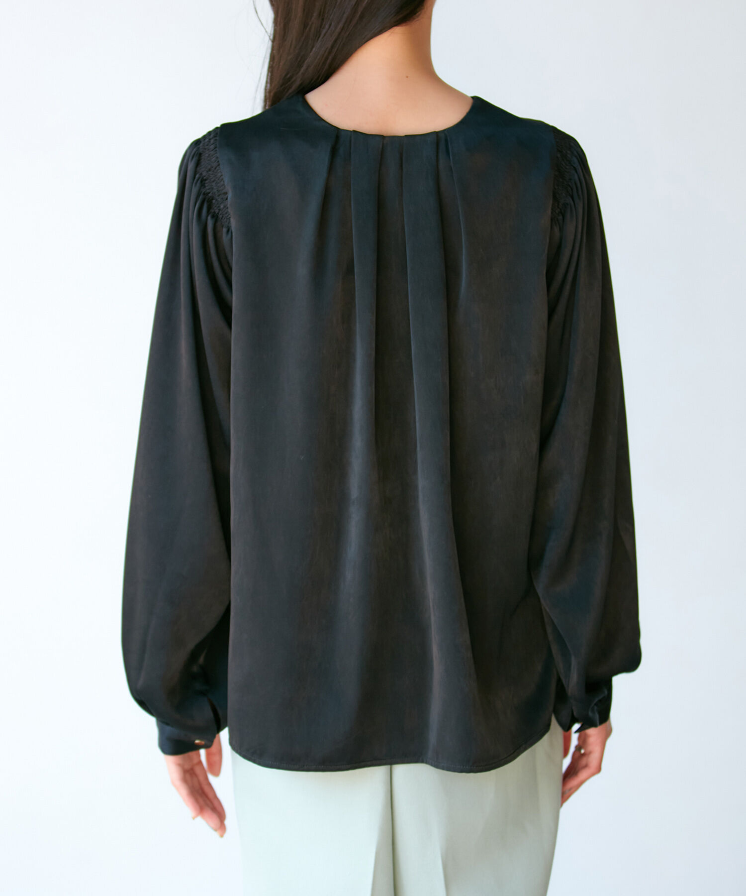 VIS「【前後2WAY】ファスナーピーチサテンブラウス」|シャツ・ブラウス|