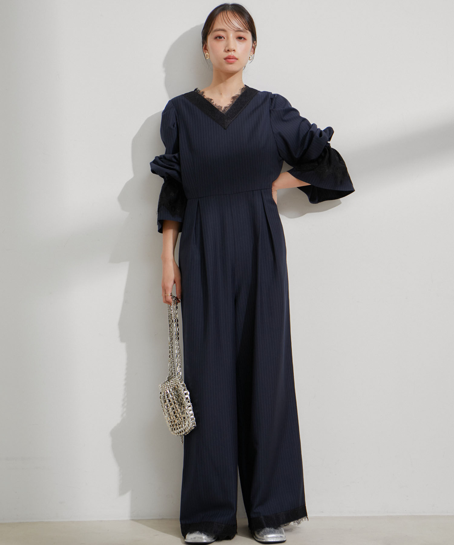 VIS「【VIS DRESS】ピンストライプレースオールインワン【洗える】」|オールインワン|ネイビー系(41)