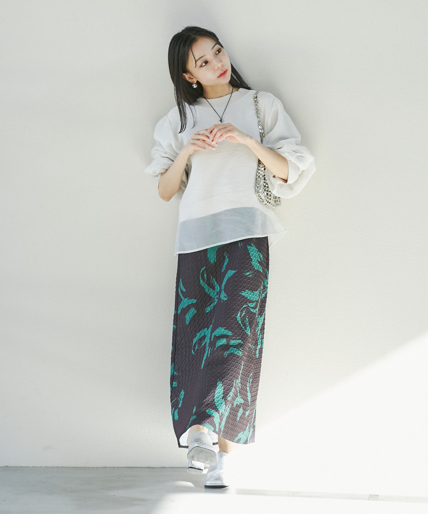 VIS「【洗える】アート柄キャミワンピース」|ワンピース|