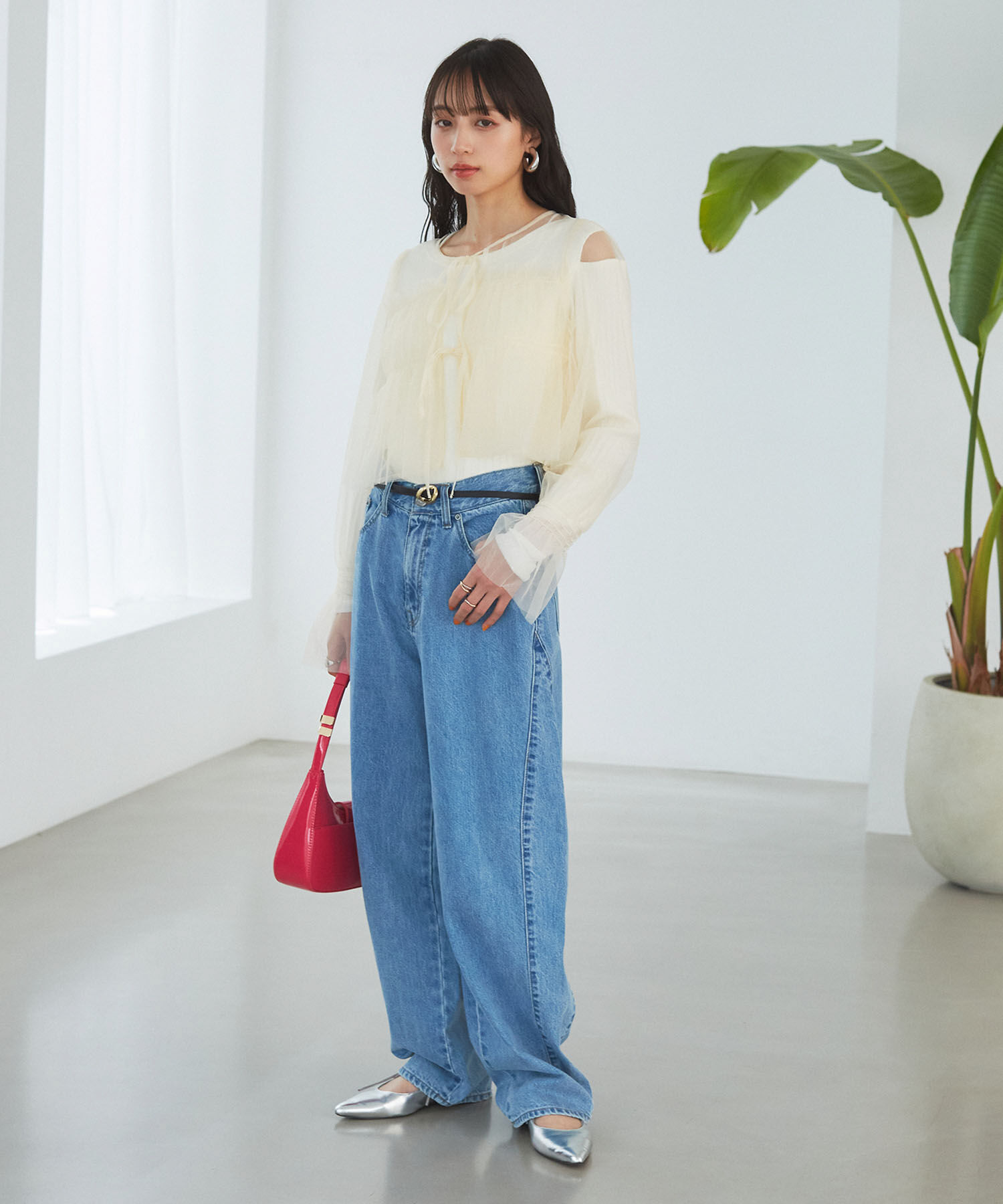 VIS「【前後2WAY】袖シャーリングチュールリボンブラウス」|シャツ・ブラウス|