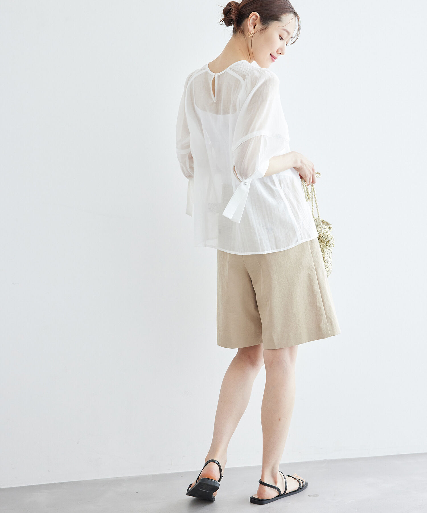 Rope&rsquo;Picnic「【emur/エミュール】シアーフリルカフスブラウス」|シャツ・ブラウス|