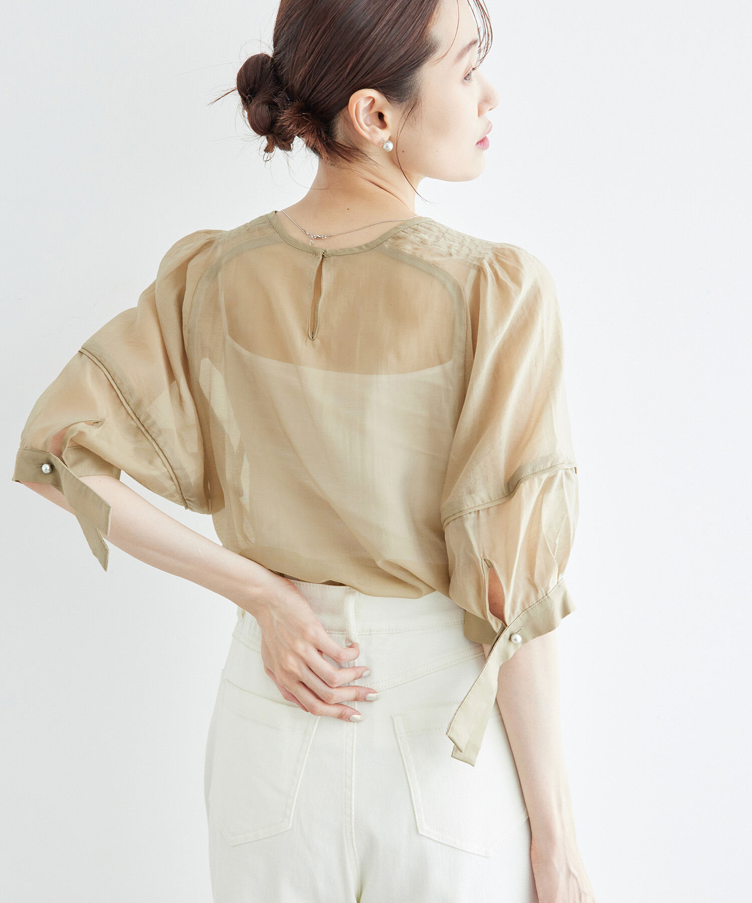 Rope&rsquo;Picnic「【emur/エミュール】シアーフリルカフスブラウス」|シャツ・ブラウス|