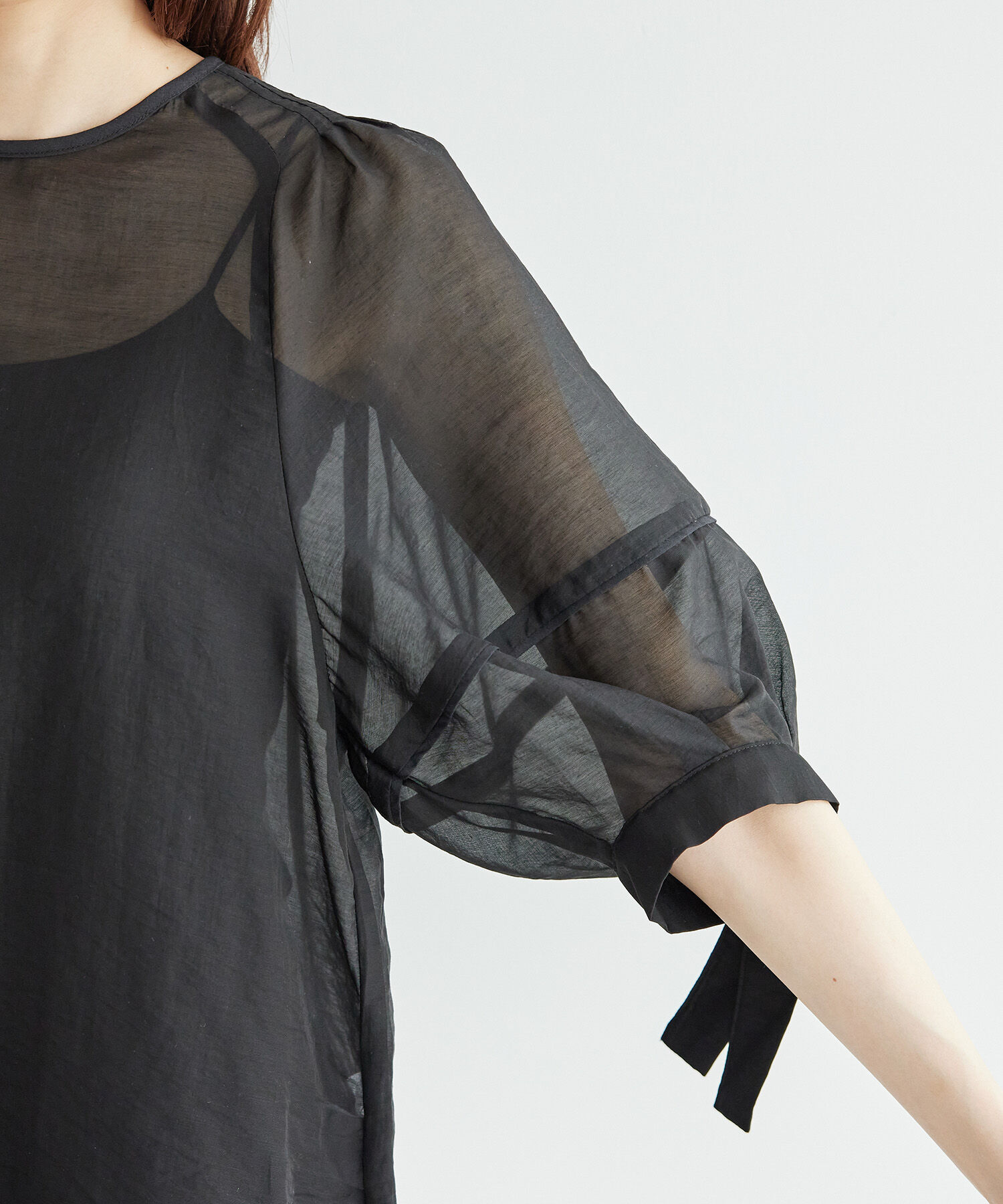 Rope&rsquo;Picnic「【emur/エミュール】シアーフリルカフスブラウス」|シャツ・ブラウス|