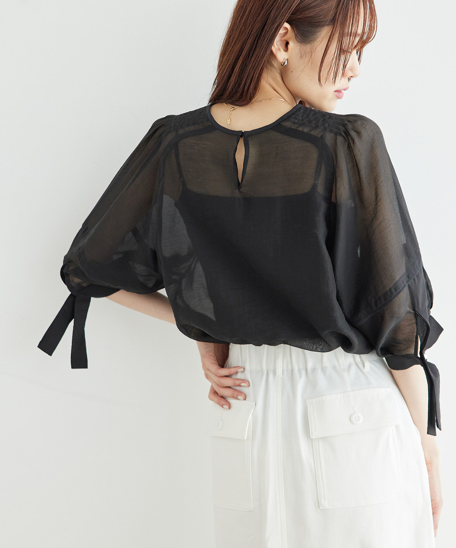 Rope&rsquo;Picnic「【emur/エミュール】シアーフリルカフスブラウス」|シャツ・ブラウス|