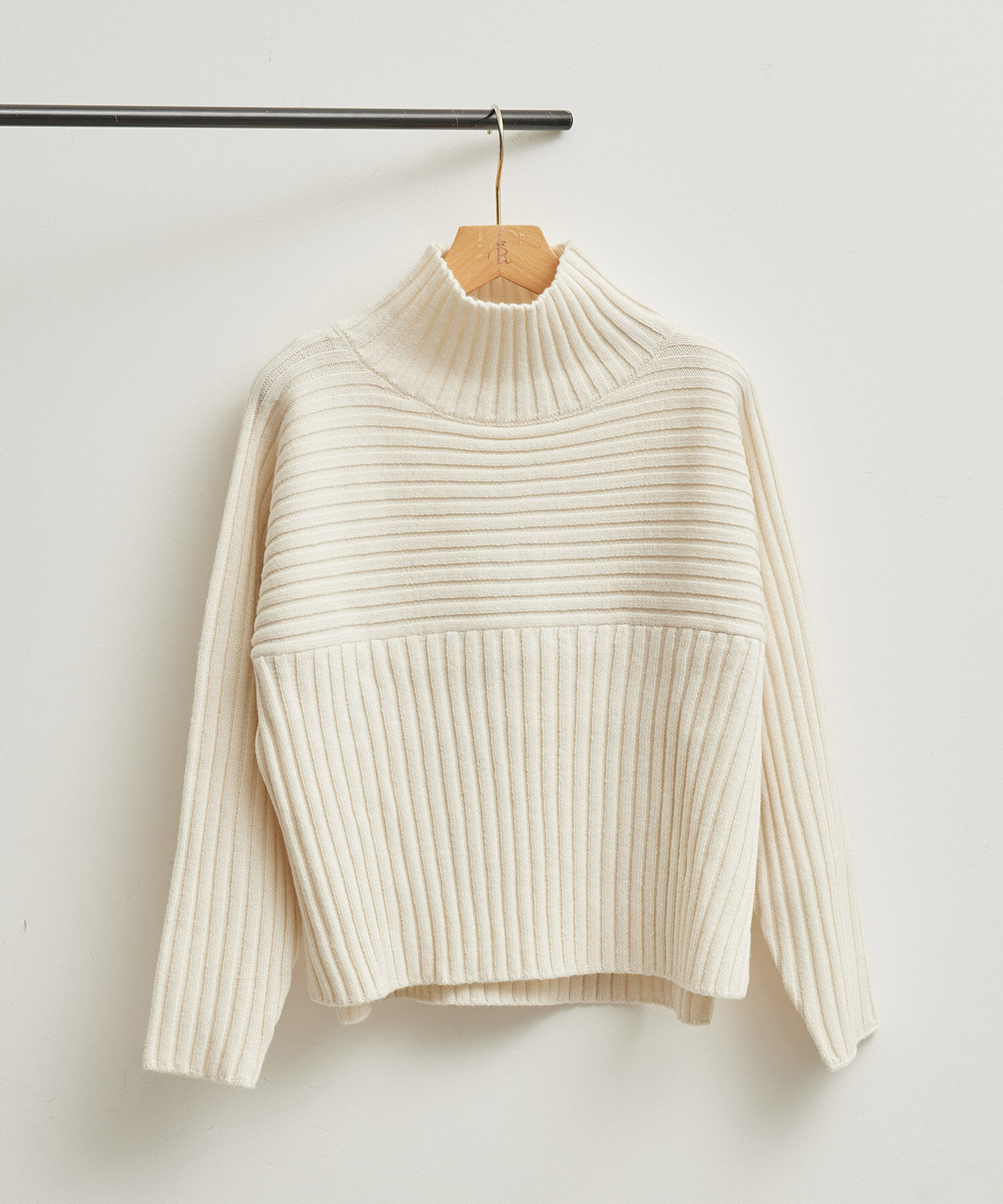 Rope&rsquo;Picnic「【WEB限定カラーあり】アソートリブ切り替えニットプルオーバー/リンクコーデ・新色追加」|ニット・セーター|