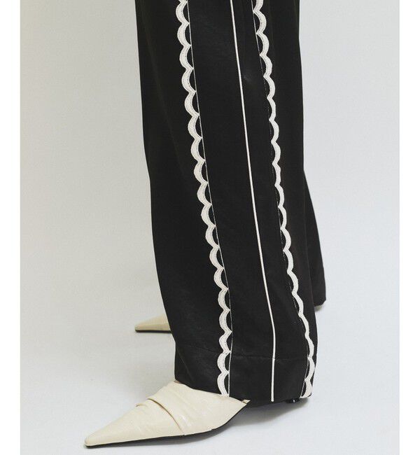 ADAM ET ROPE'「サイドレーストラックパンツ」|チノ|