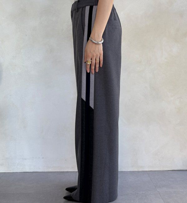  「【WEB限定】サイドラインワイドパンツ」|チノ|