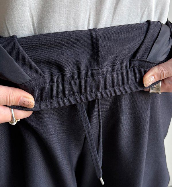  「【WEB限定】2WAYシャークスキンイージーパンツ」|チノ|