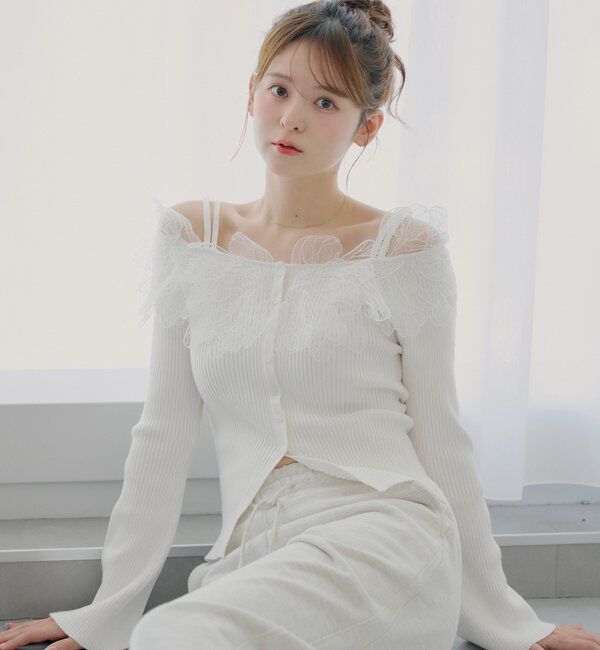  「【SALON by Chico】フラワーレースオフショルリブデザインニット」|カーディガン|アイボリー