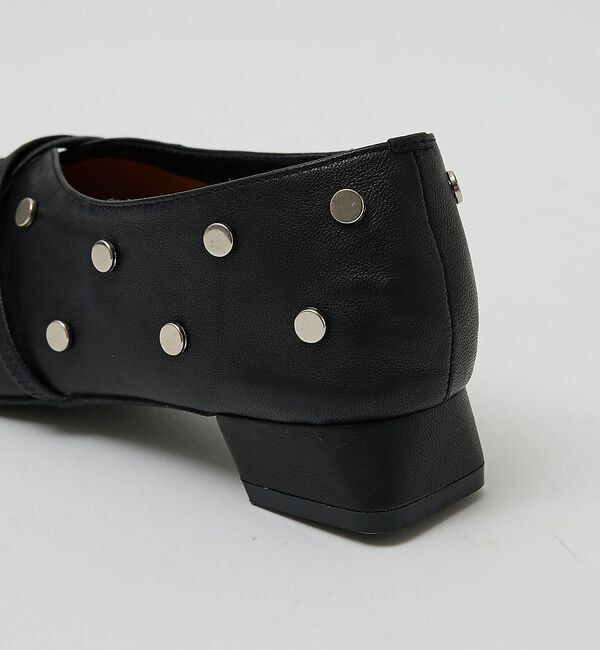 AU BANNISTER「スタッズ付き ソフトレザーフラットパンプス」|パンプス|