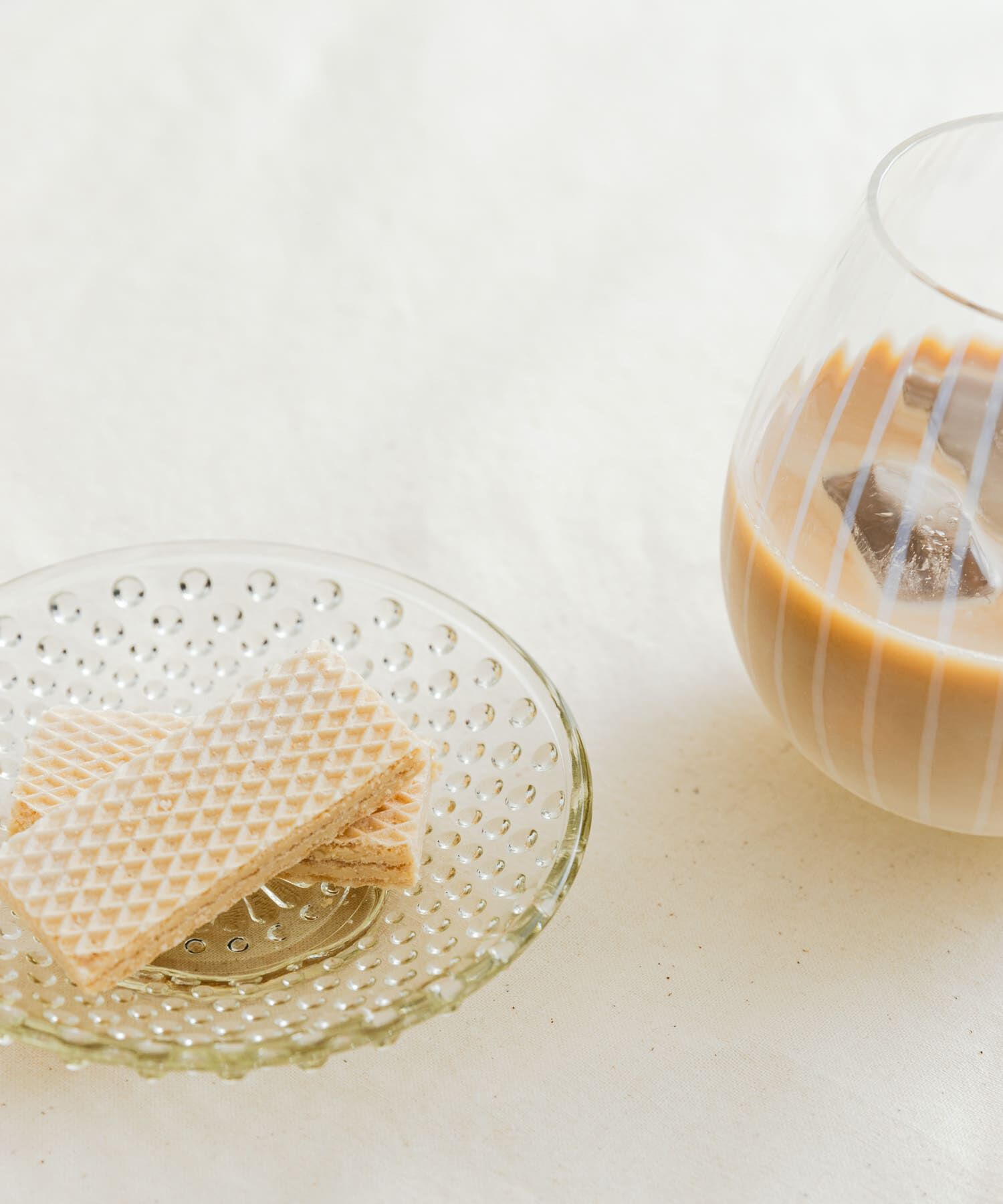 URBAN RESEARCH「『WEB限定』廣田硝子　あられ豆皿　アンバー」|食器・キッチングッズ|