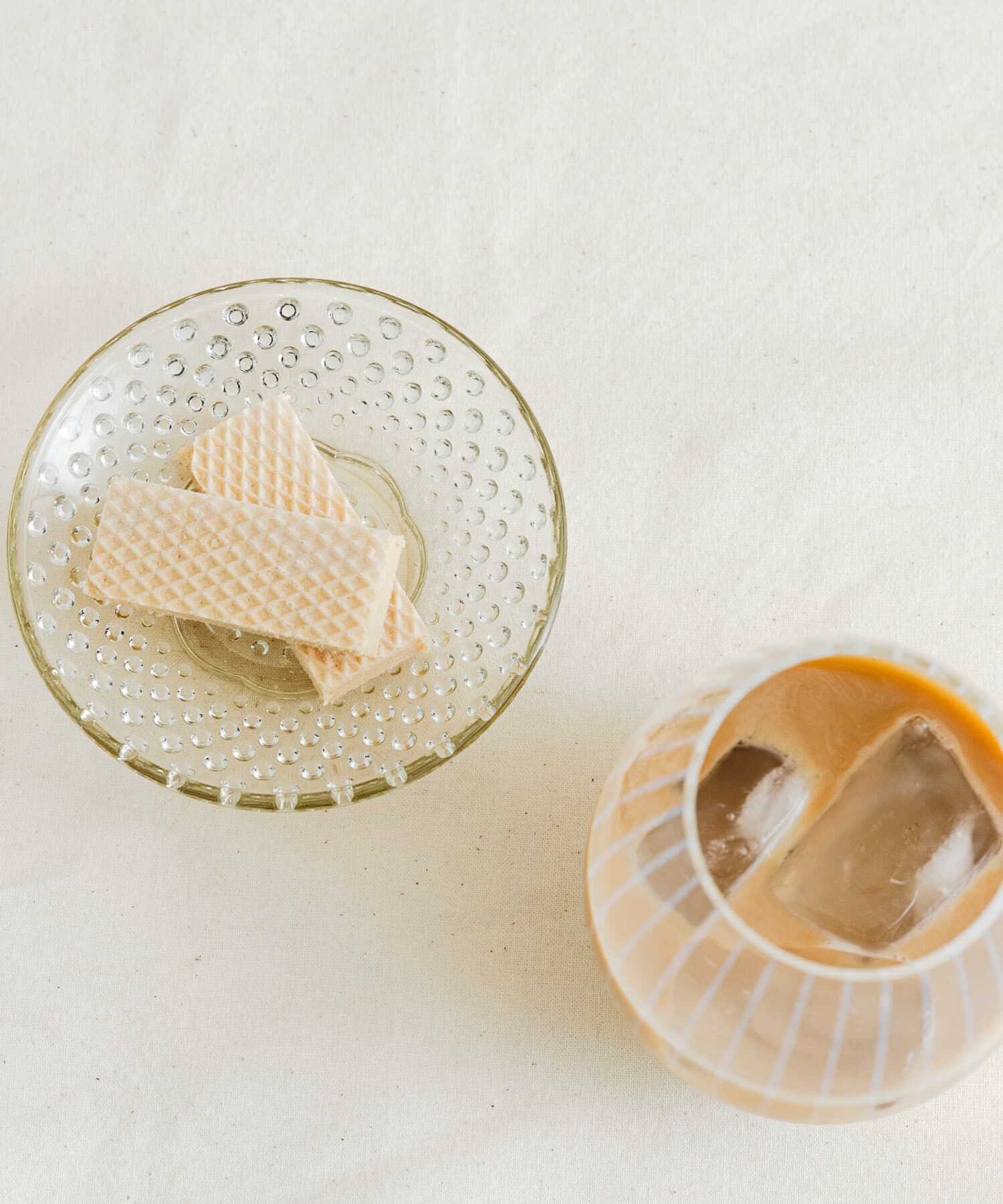 URBAN RESEARCH「『WEB限定』廣田硝子　あられ豆皿　アンバー」|食器・キッチングッズ|