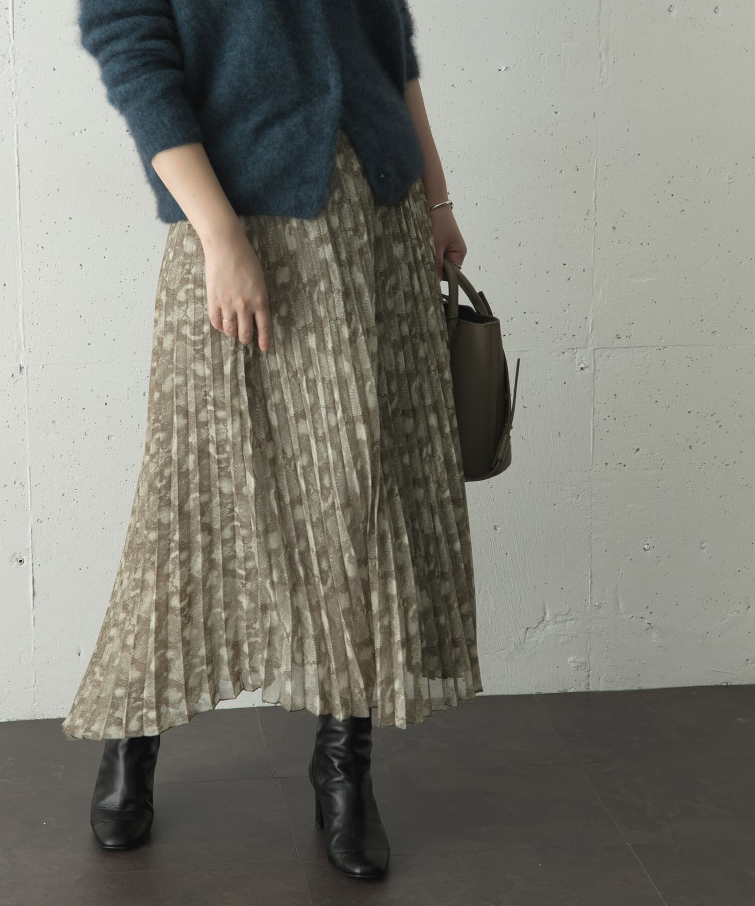 URBAN RESEARCH ROSSO「スネークプリントプリーツスカート&there4;」|スカート|