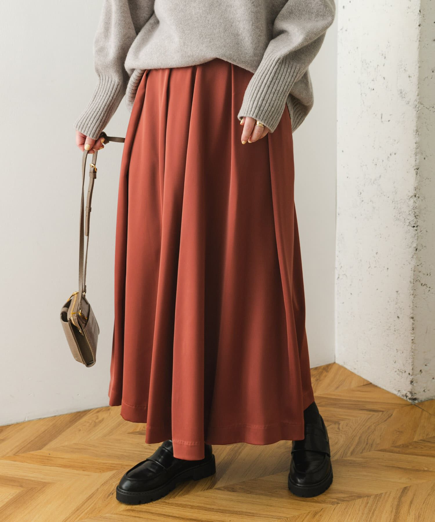 URBAN RESEARCH ROSSO「F by ROSSO　サテンフレアスカート」|スカート|