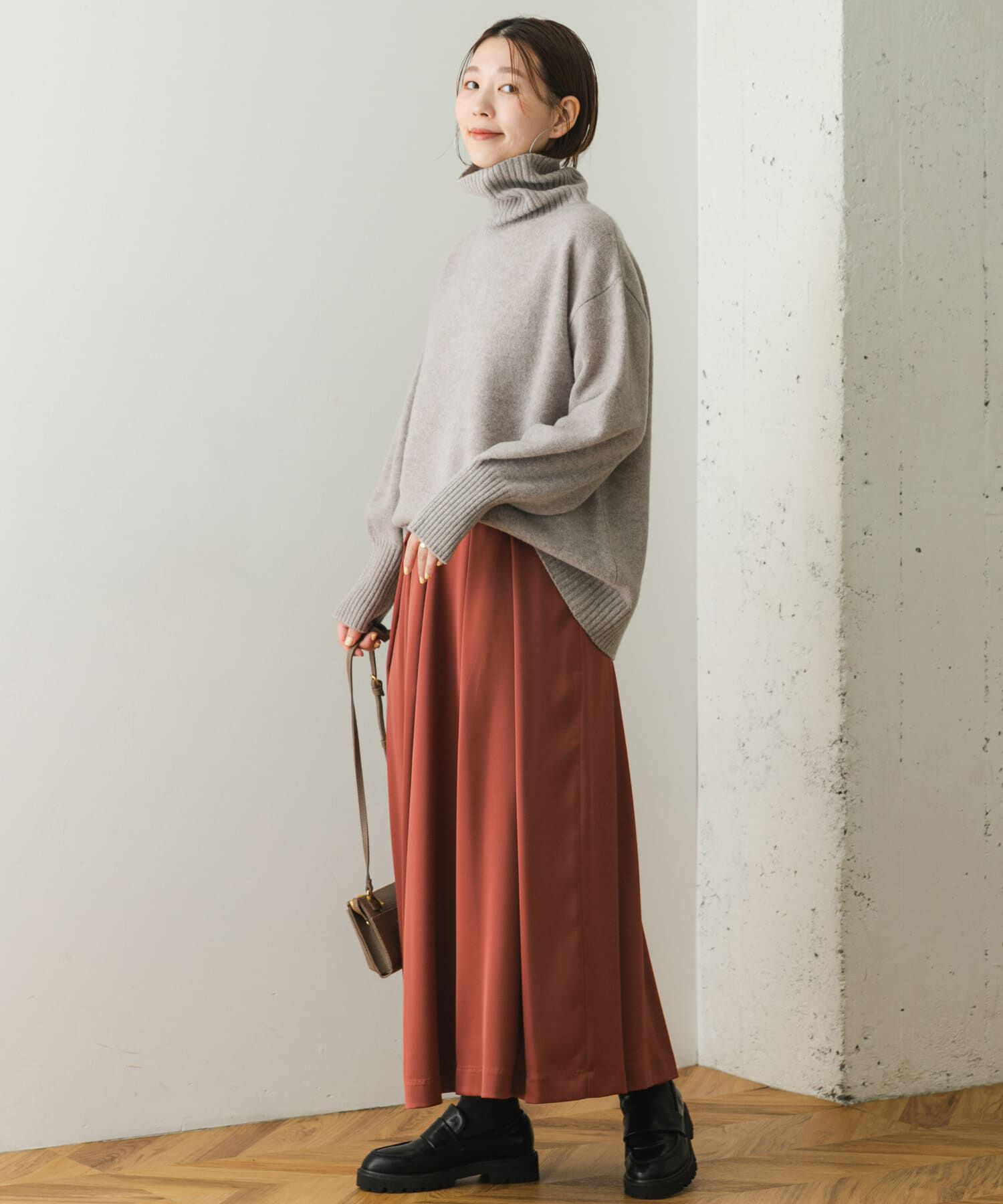 URBAN RESEARCH ROSSO「F by ROSSO　サテンフレアスカート」|スカート|