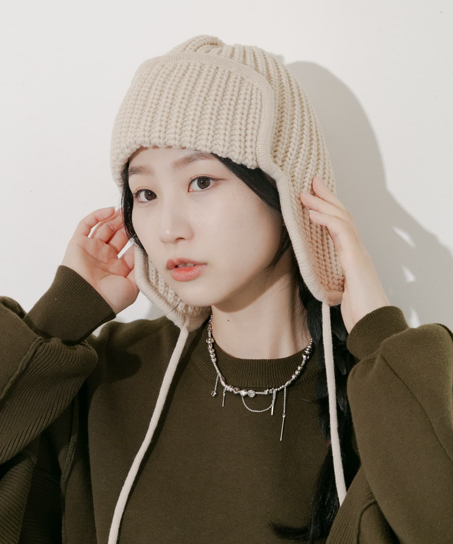 SMELLY「リブニットフライトキャップ」|ニット帽|ベージュ