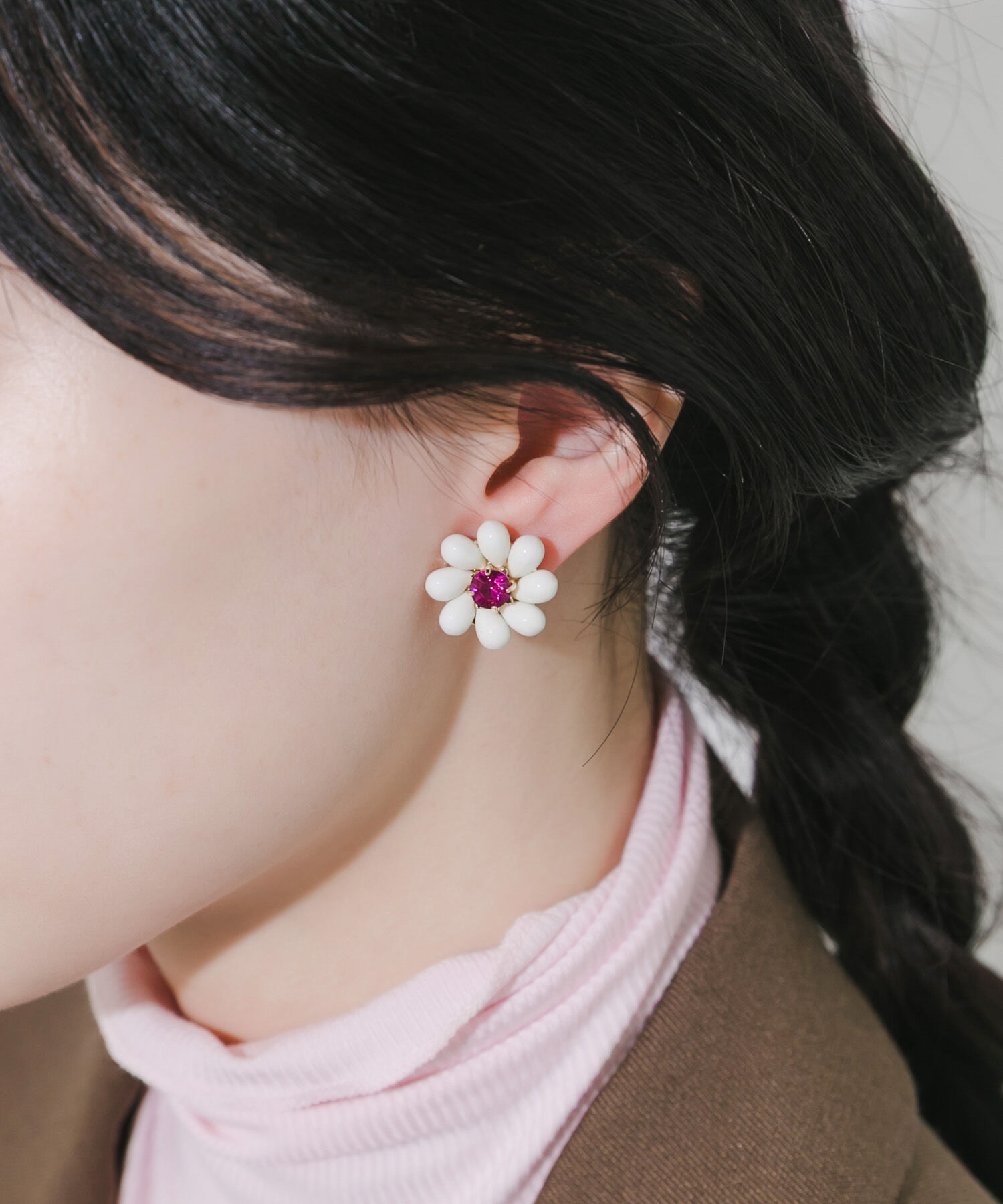 SMELLY「カラービーズフラワーイヤリング」|イヤリング|