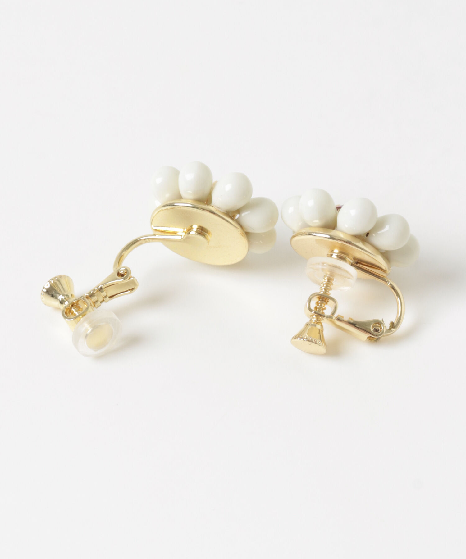 SMELLY「カラービーズフラワーイヤリング」|イヤリング|