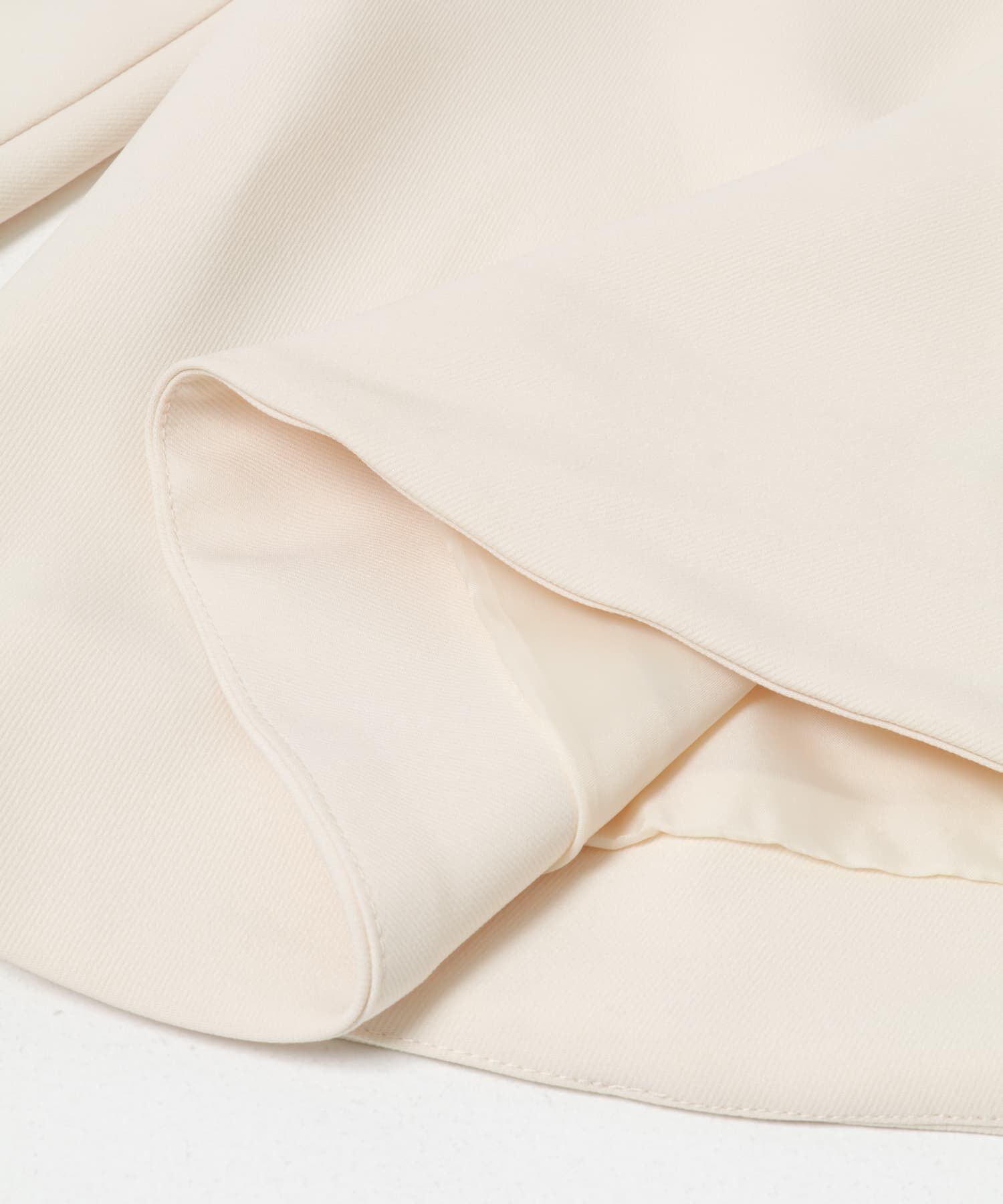 URBAN RESEARCH ROSSO「『WEB限定』デザインボタンペプラムツイルジャケット」|ノーカラージャケット|