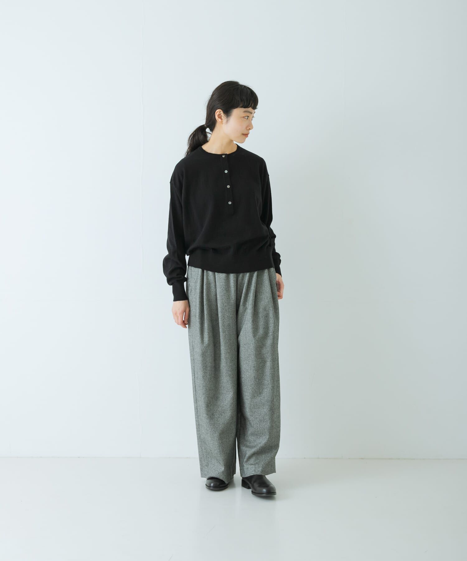 かぐれ「コットンカシミヤヘンリーネックニット」|ニット・セーター|