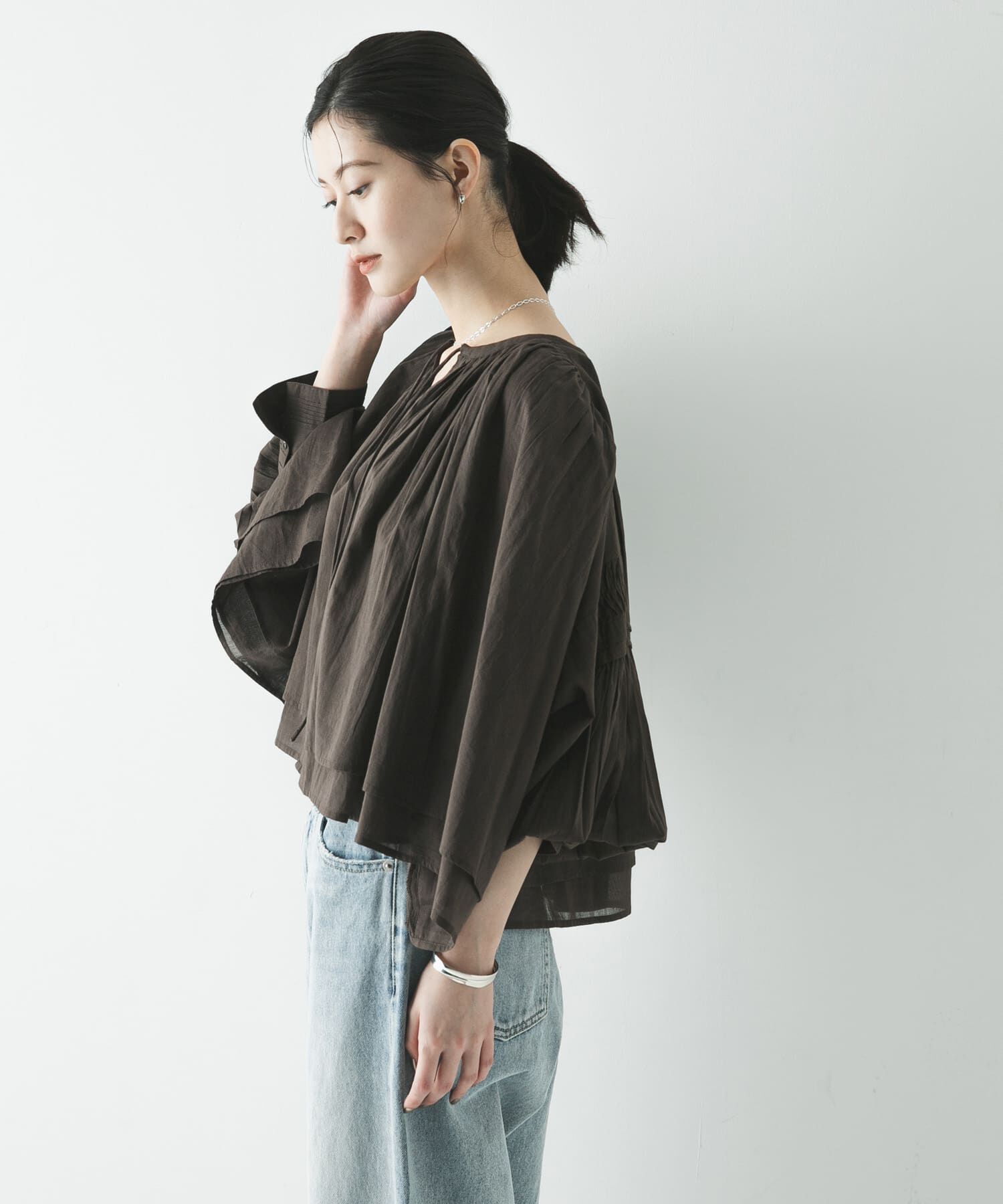 URBAN RESEARCH「コットンボイルギャザーショートブラウス」|シャツ・ブラウス|
